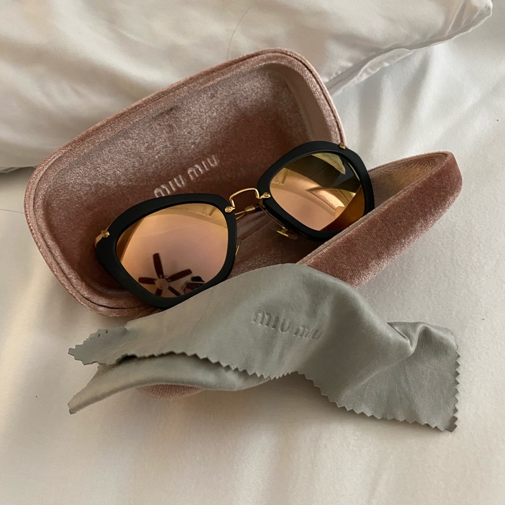 Sunglasses Miu Miu